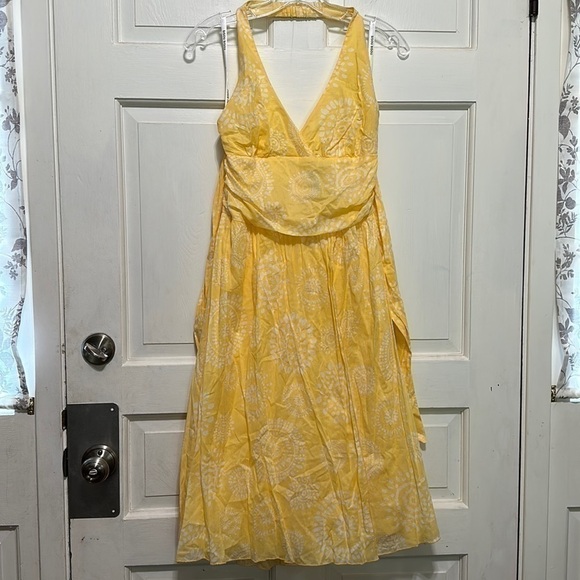 BISOU Bisou Yellow Floral Halter Cotton Dress by Michelle Bohbot Size 8 Y2K - Picture 1 of 7